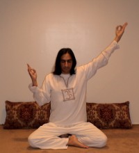 Anmol Mehta demonstrates Infinite Energy and Prosperity Meditation